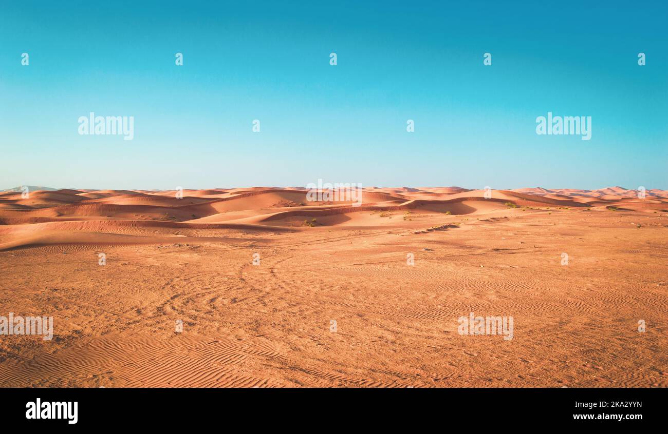 A minimalistic landscape of a desert on a bright sunny day Stock Photo ...