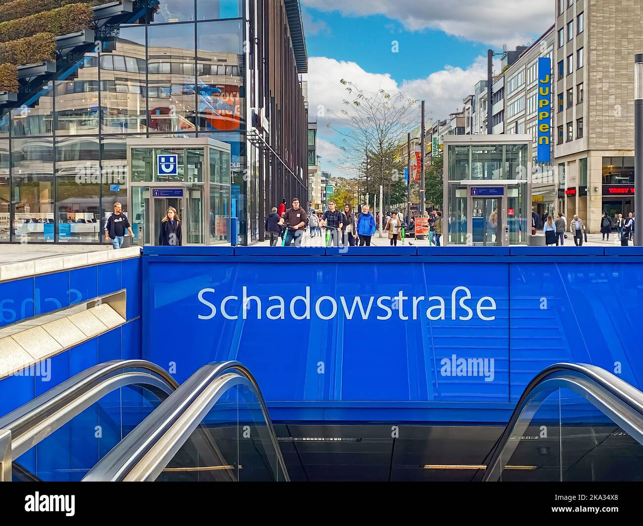 Dusseldorf Shopping Center Hi res Stock Photography And Images Alamy