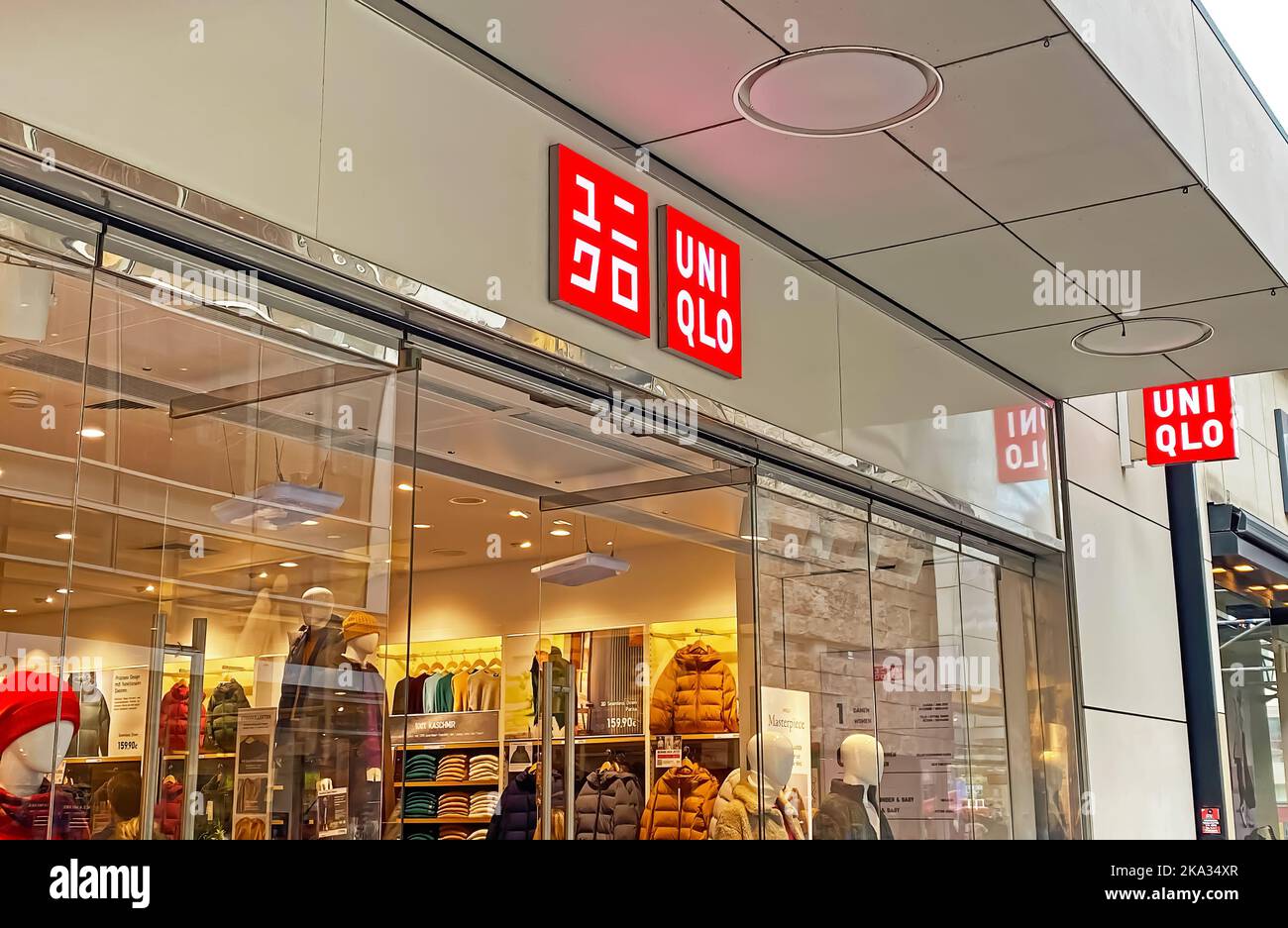 Uniqlo brand hi-res stock photography and images - Page 3 - Alamy