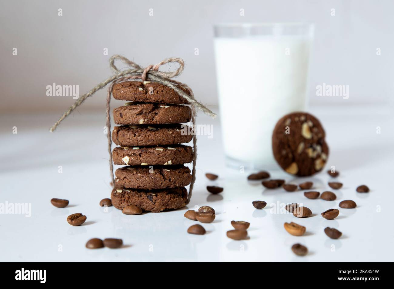 cookies and milk Stock Photo Alamy