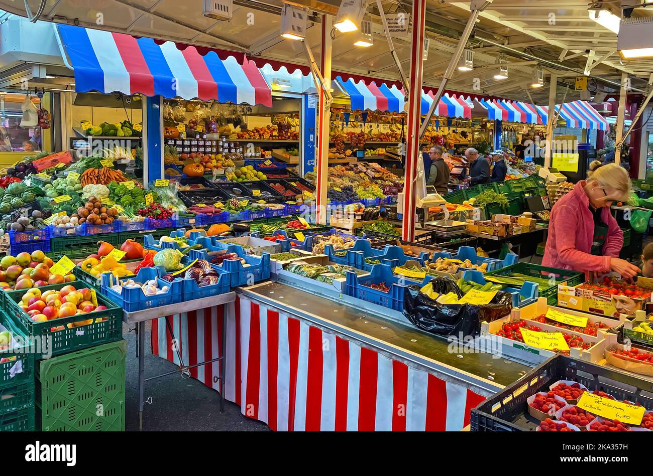 Dusseldorf fruit vegetables hires stock photography and images Alamy