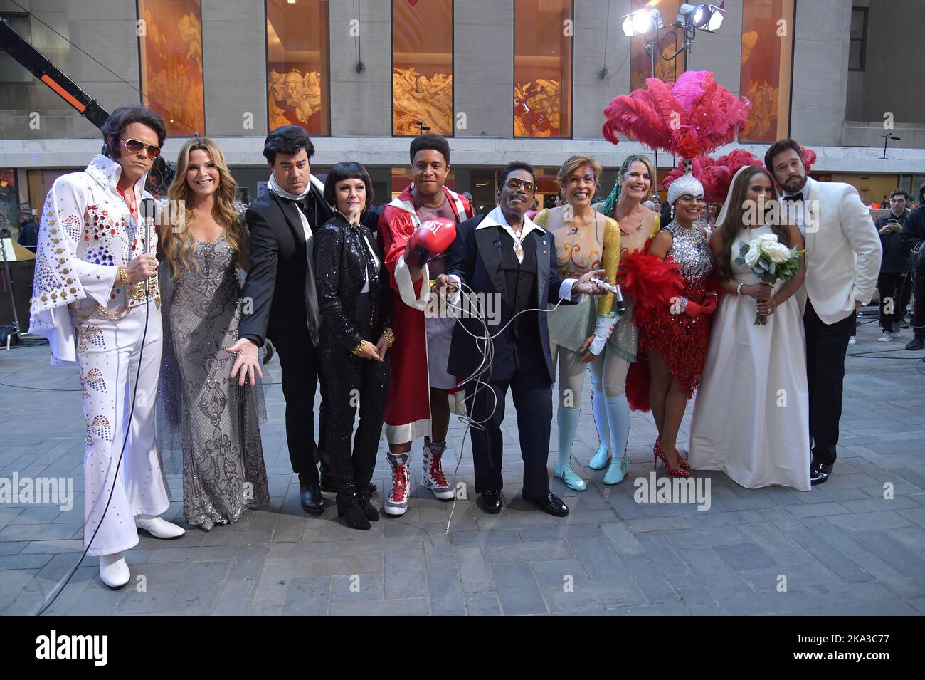 New York, USA. 31st Oct, 2022. (L-R) Willie Geist, Jenna Hager Bush, Carson Daly, Dylan Dreyer, Craig Melvin, Al Roker, Hoda Kotb, Savannah Guthrie, Sheinelle Jones, Kristen Welker and Peter Alexander dress is costumes during The Today Show on Halloween at Rockefeller Plaza, New York, NY, October 31, 2022. (Photo by Anthony Behar/Sipa USA) Credit: Sipa USA/Alamy Live News Stock Photo