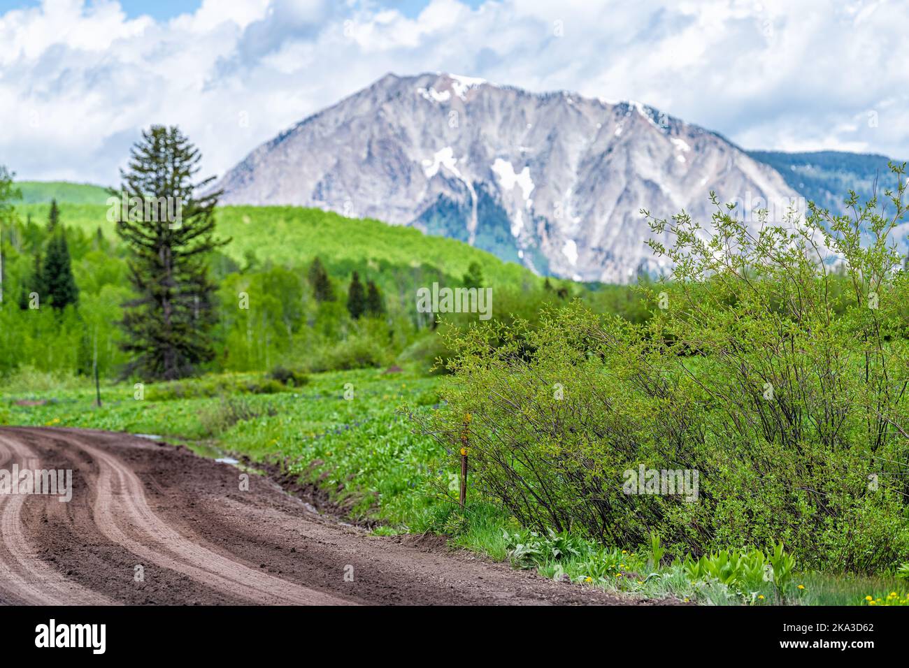 Crested Butte Kebler Pass rocky mountain view with dirt soil unpaved