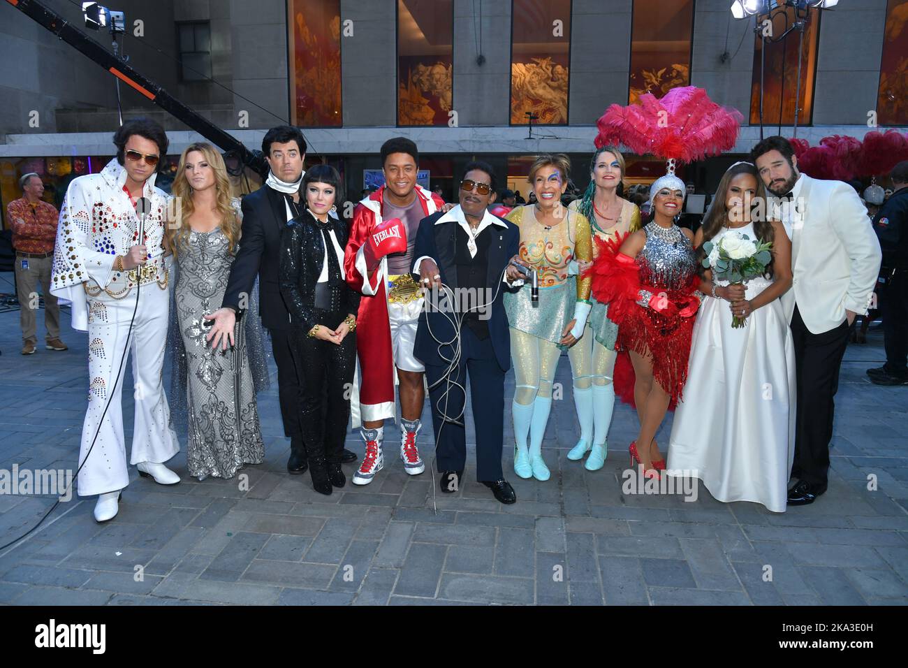 Willie Geist, Jenna Hager Bush, Carson Daly, Dylan Dreyer, Craig Melvin, Al Roker, Hoda Kotb, Savannah Guthrie, Sheinelle Jones, Kristen Welker and Pe Stock Photo