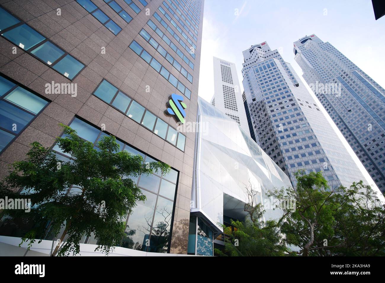 Singapore 1 june 2022. standard chartered bank logo on financial building Stock Photo Alamy