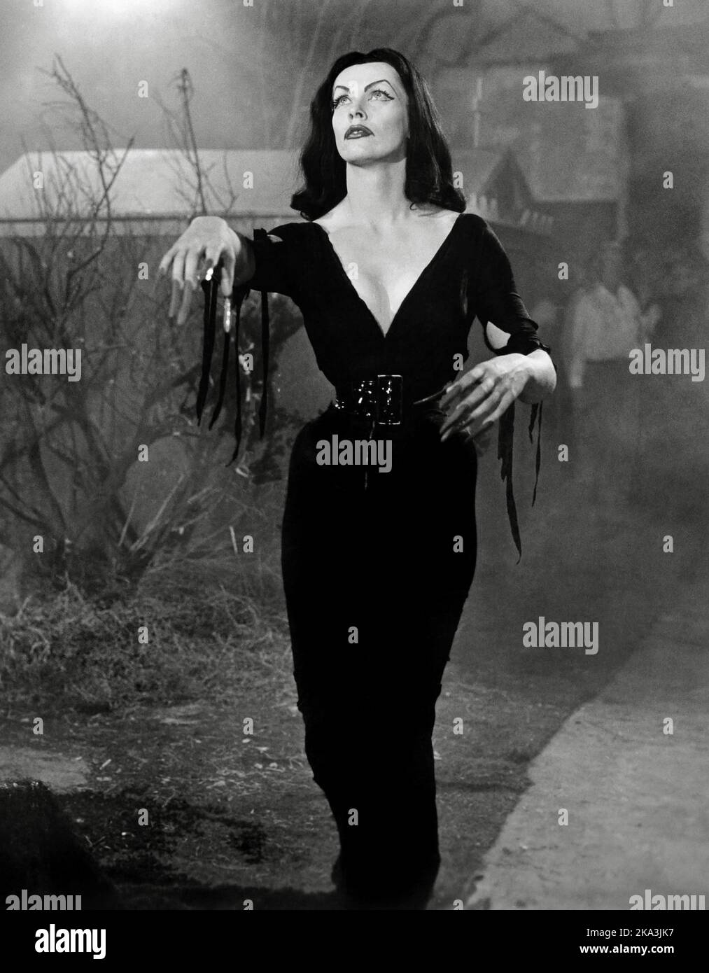 Maila Nurmi (Vampira), "Plan 9 from Outer Space" (1959) Valiant Pictures. (THA File Reference