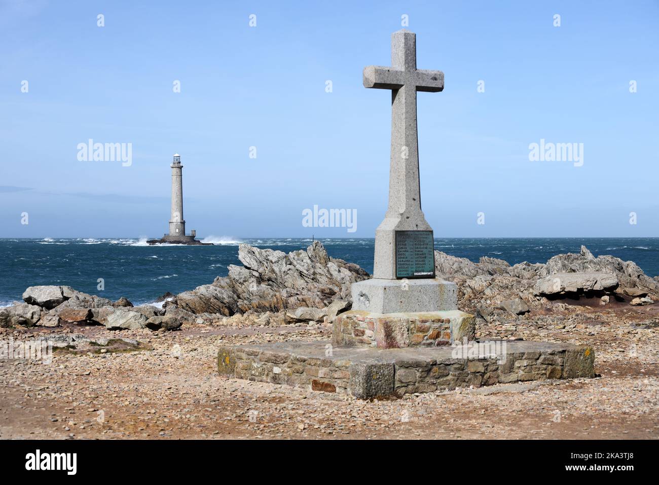 Memorial Cross and the Goury Lighthouse, Cap de la Hague, Normandy, France Stock Photo