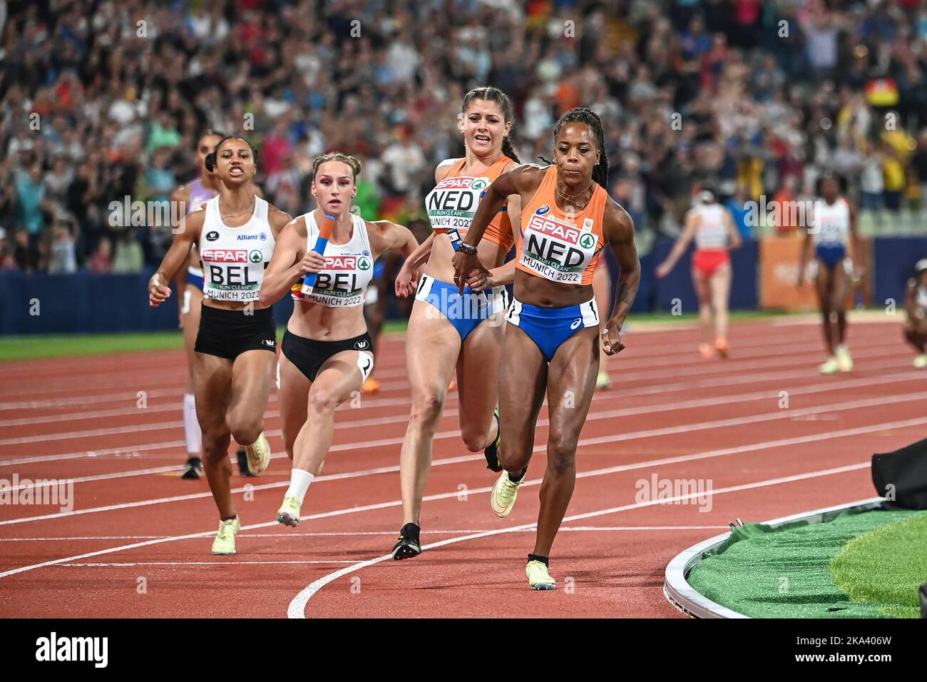 Netherlands: 4x100 relay race women. Jamile Samuel and Zoe Sedney. European Championships Munich 2022 Stock Photo