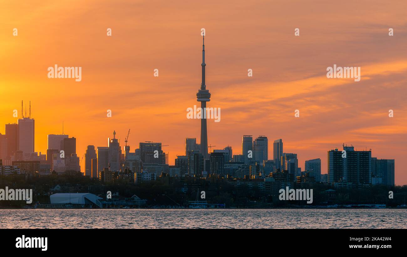 The Downtown Toronto The Skyline Of The City At Sunset With The Tall The Downtown Toronto The Skyline Of The City At Sunset With The Tall