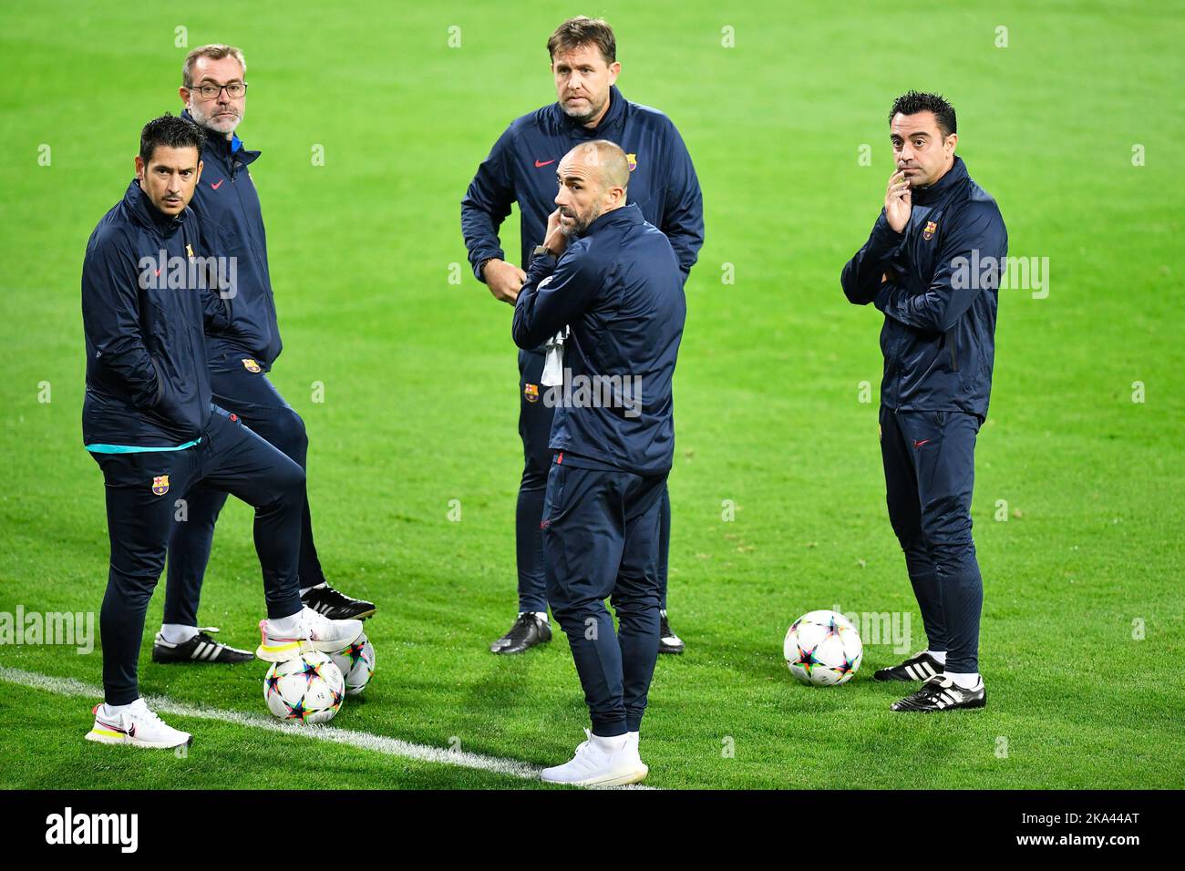 Xavi fc barcelona during training hi-res stock photography and images -  Alamy