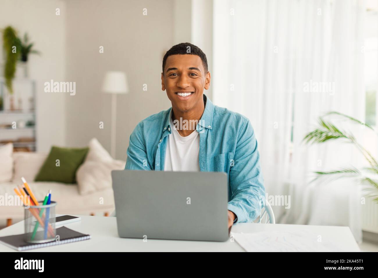 Uses computer hi-res stock photography and images - Alamy
