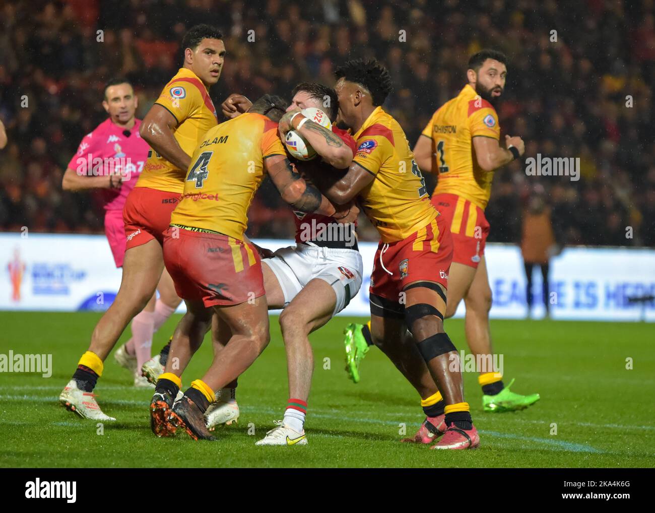 South Yorkshire, UK, October 31 2022, Rugby League World Cup 2021 group D match between Papua New Guinea v Wales at The Eco-Power Stadium, Doncaster, South Yorkshire, UK on October 31 2022   (Photo by Craig Cresswell/Alamy Live News) Stock Photo