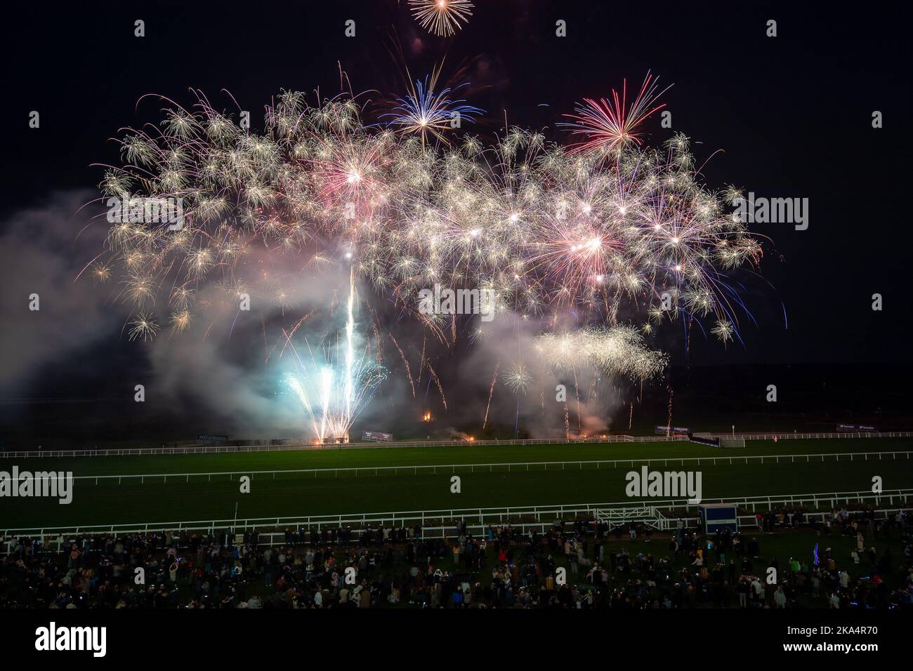 Organised firework displays hi-res stock photography and images - Alamy