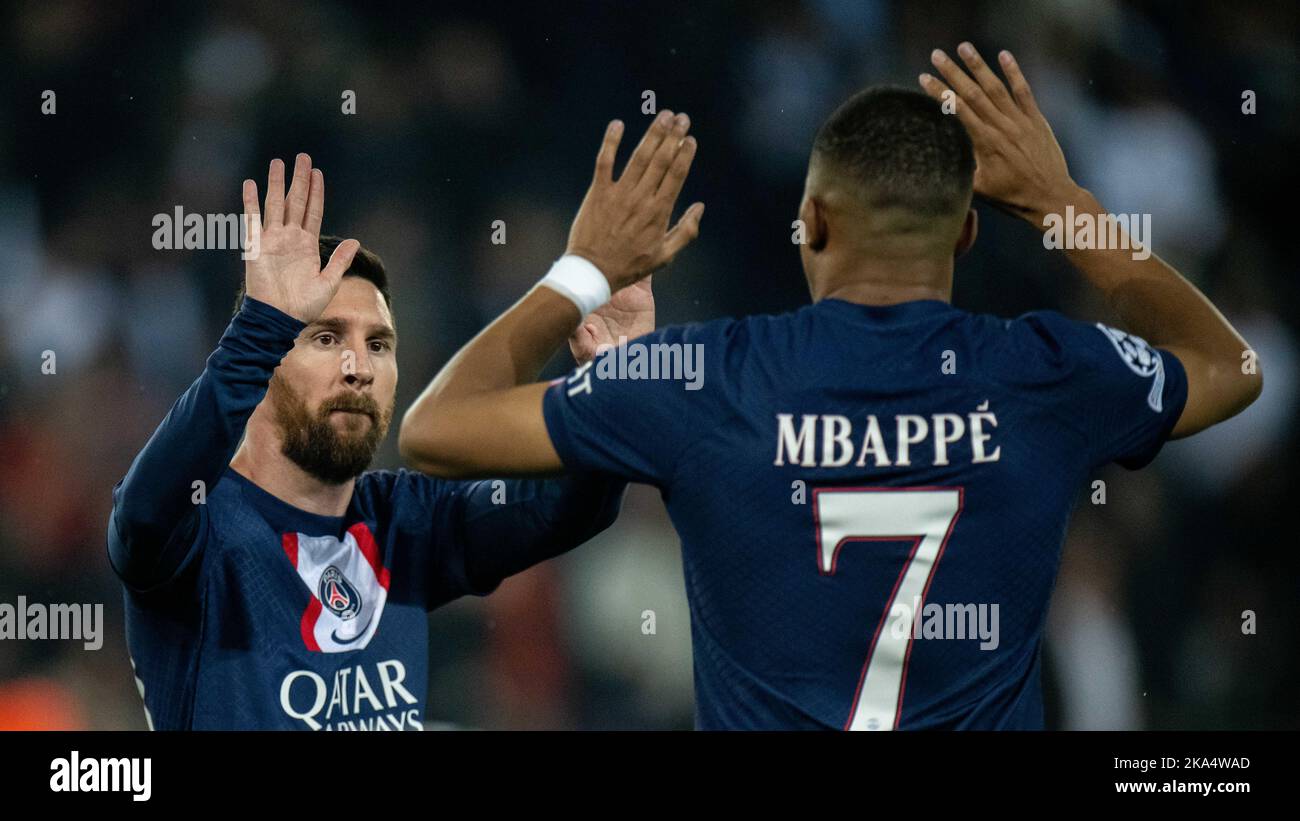 Paris France October 25 Lionel Messi Of Paris Saint Germain