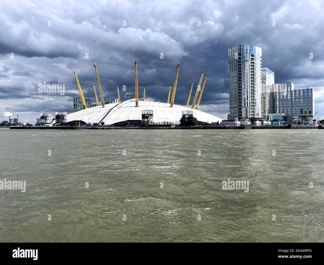 Storm clouds over Millennium Dome, The O2, Greenwich Peninsula, London, England, UK Stock Photo