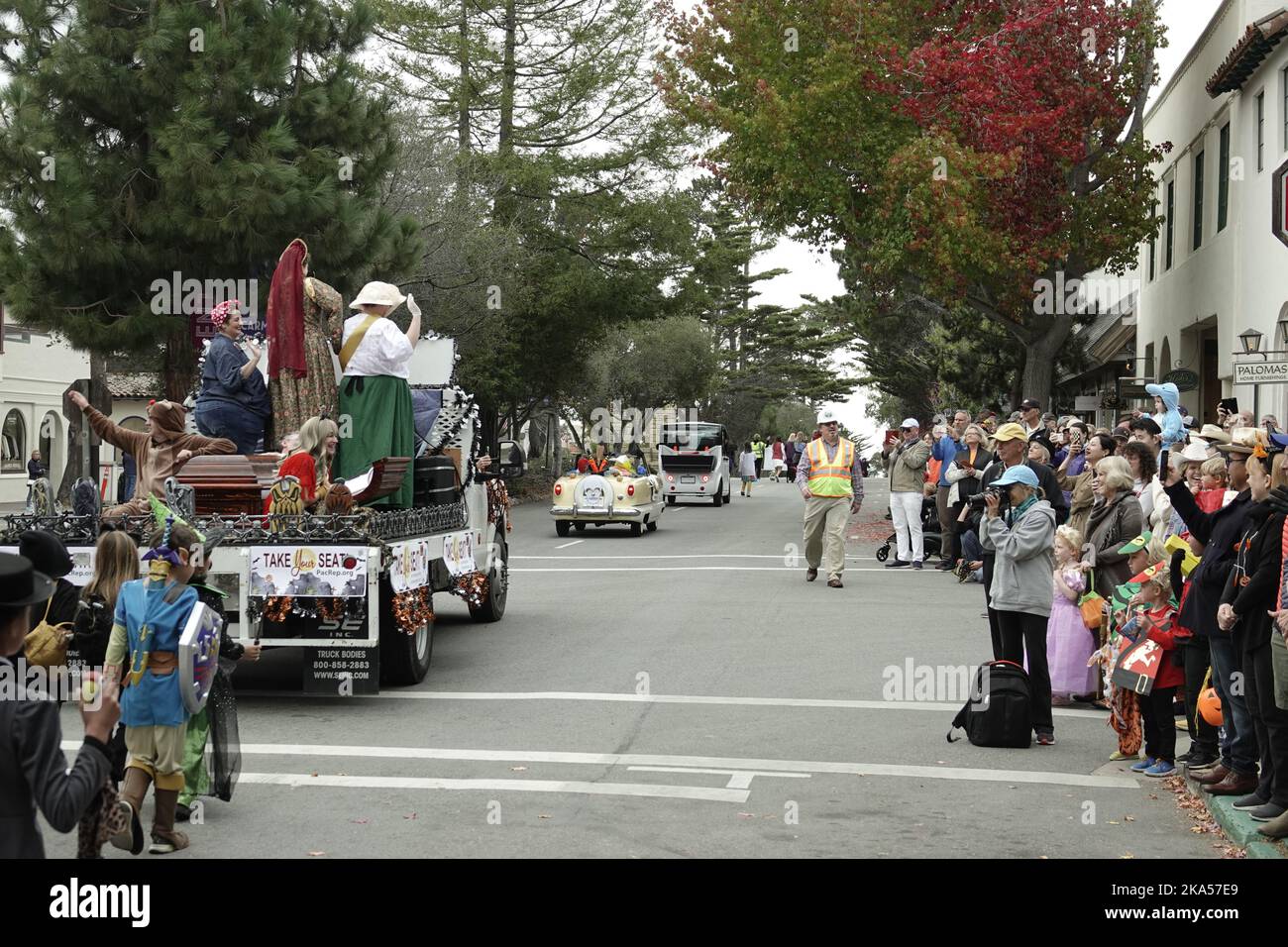 Carmel by the Sea, California, USA. 31st Oct, 2022. Scenes from the