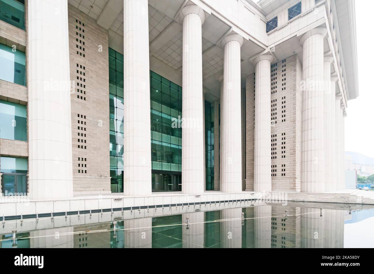 The row of classical columns with steps Stock Photo - Alamy