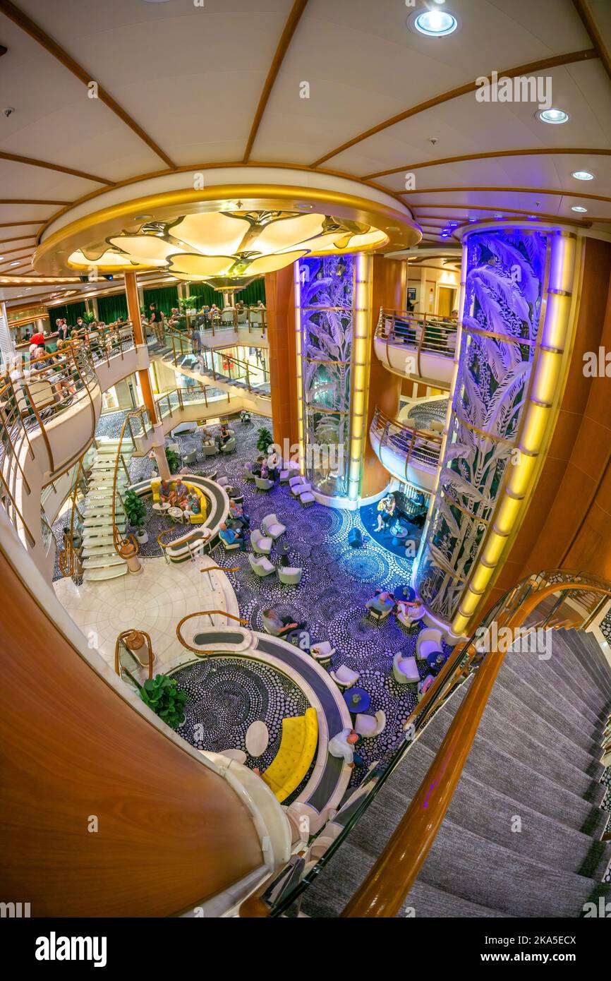 Cruise ship interior hi-res stock photography and images - Alamy