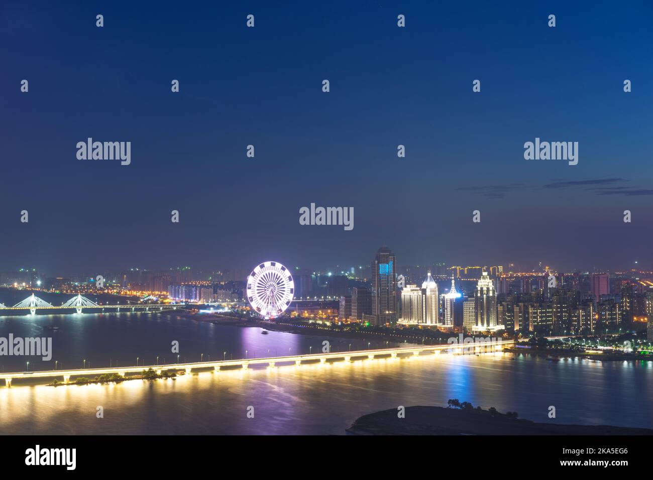 Yangtze river delta city hi-res stock photography and images - Alamy