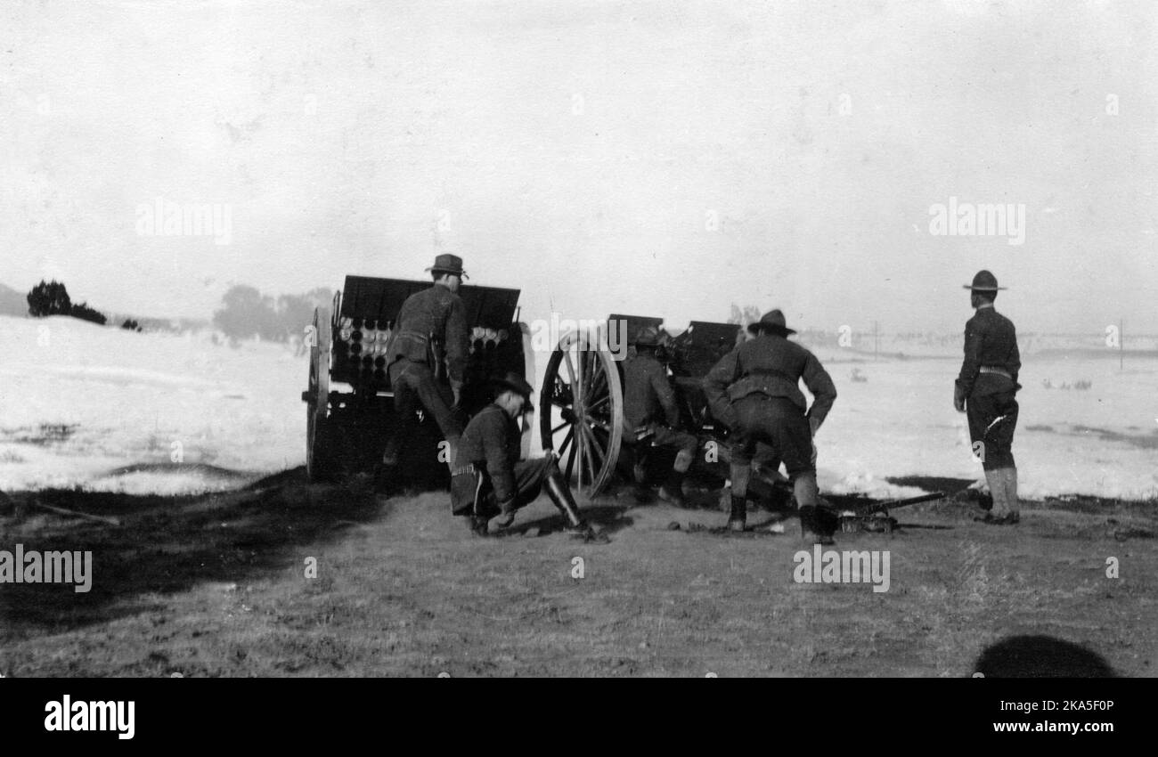 The Colorado National Guard's Battery B engaging in gunnery training with 3-inch 1902 guns near Ludlow, Colorado, circa 1913 during the Colorado Coalfield War. Stock Photo