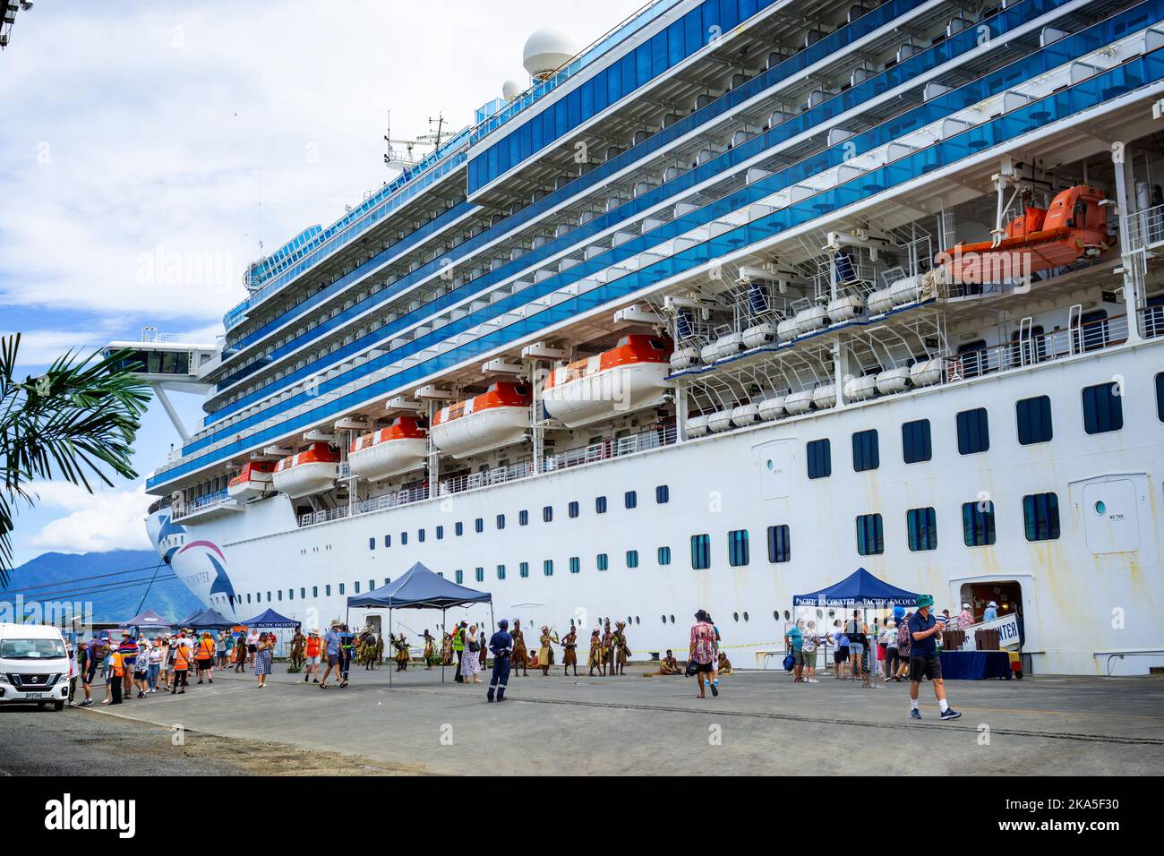 Passengers embarking and disembarking from cruise ship, Alotau, Milne Bay Province, Papua New Guinea Stock Photo