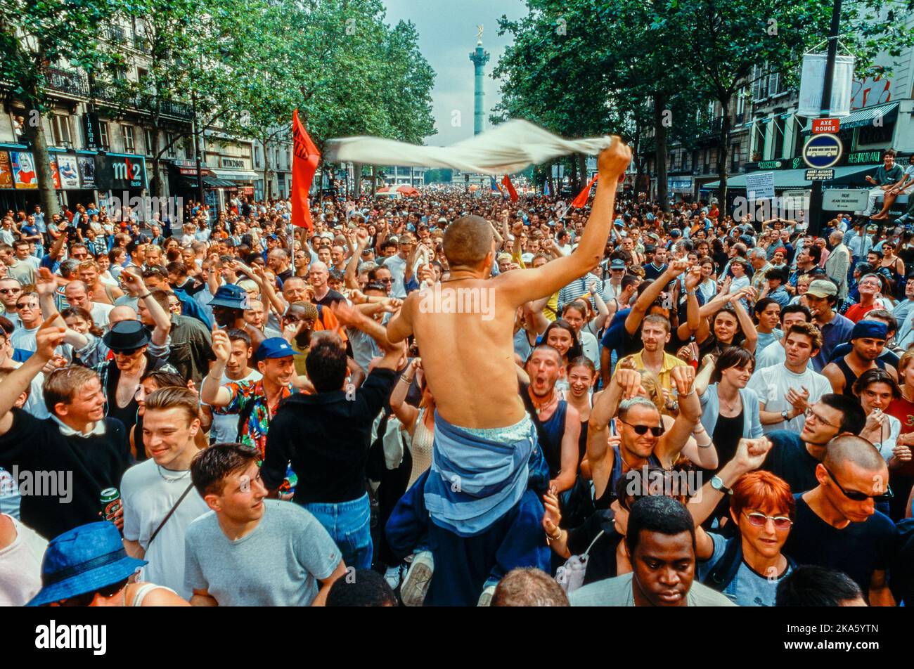 Paris, France, Large Crowd Scene, From Above, LGBT Fierté, Gay Pride March, 1999, aids 1990s Stock Photo