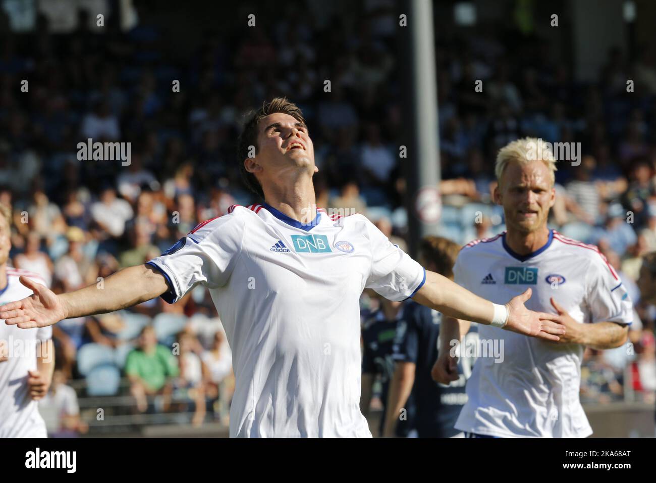 Nrk 2 hi-res stock photography and images - Alamy