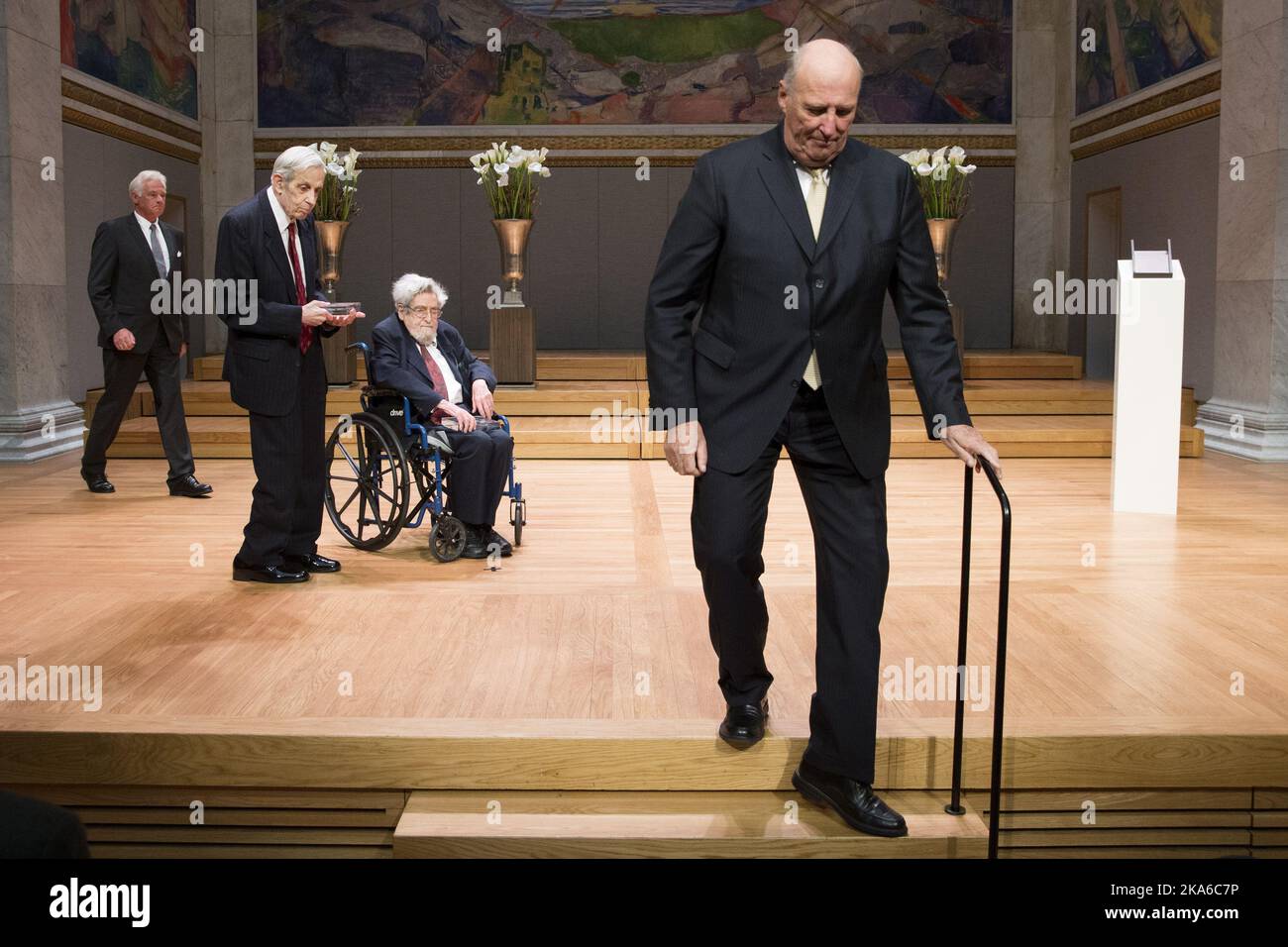 King Harald presents the Abel Prize in 2015 for mathematicians John F. Nash Jr and Louis Nirenberg ( in wheelchair) at a ceremony in University of Oslo  Stock Photo