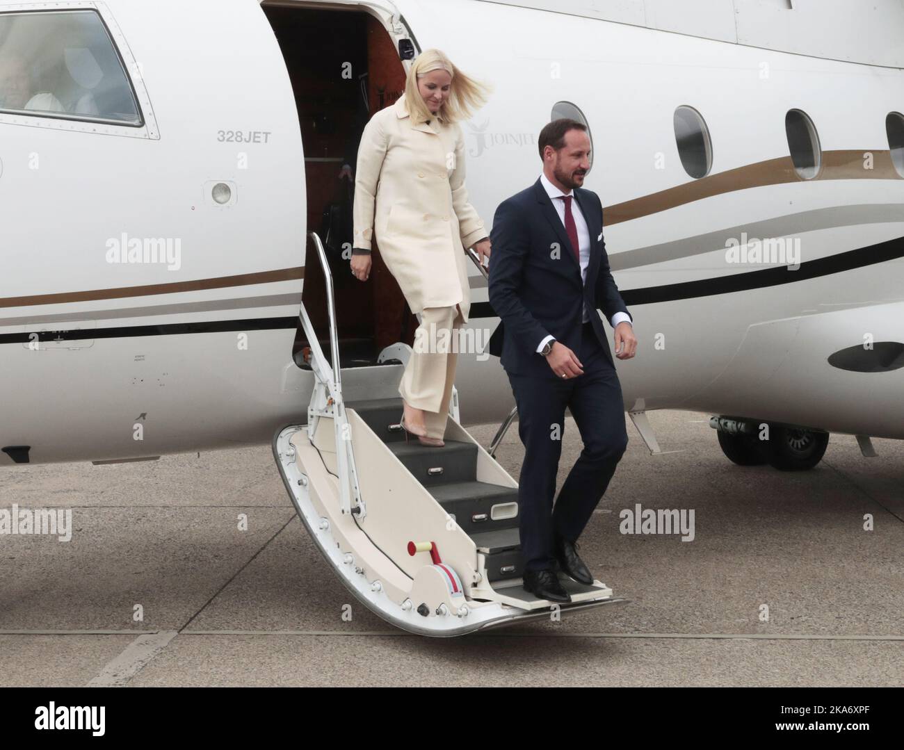KIRKWALL, Great Britain 20170616. Crown Princess Mette-Marit and Crown Prince Haakon arrive at Kirkwall Airport on Orkney Islands on the occasion of the official visit in connection with the St. Magnus festival. Photo: Lise Aaserud / NTB scanpix Stock Photo