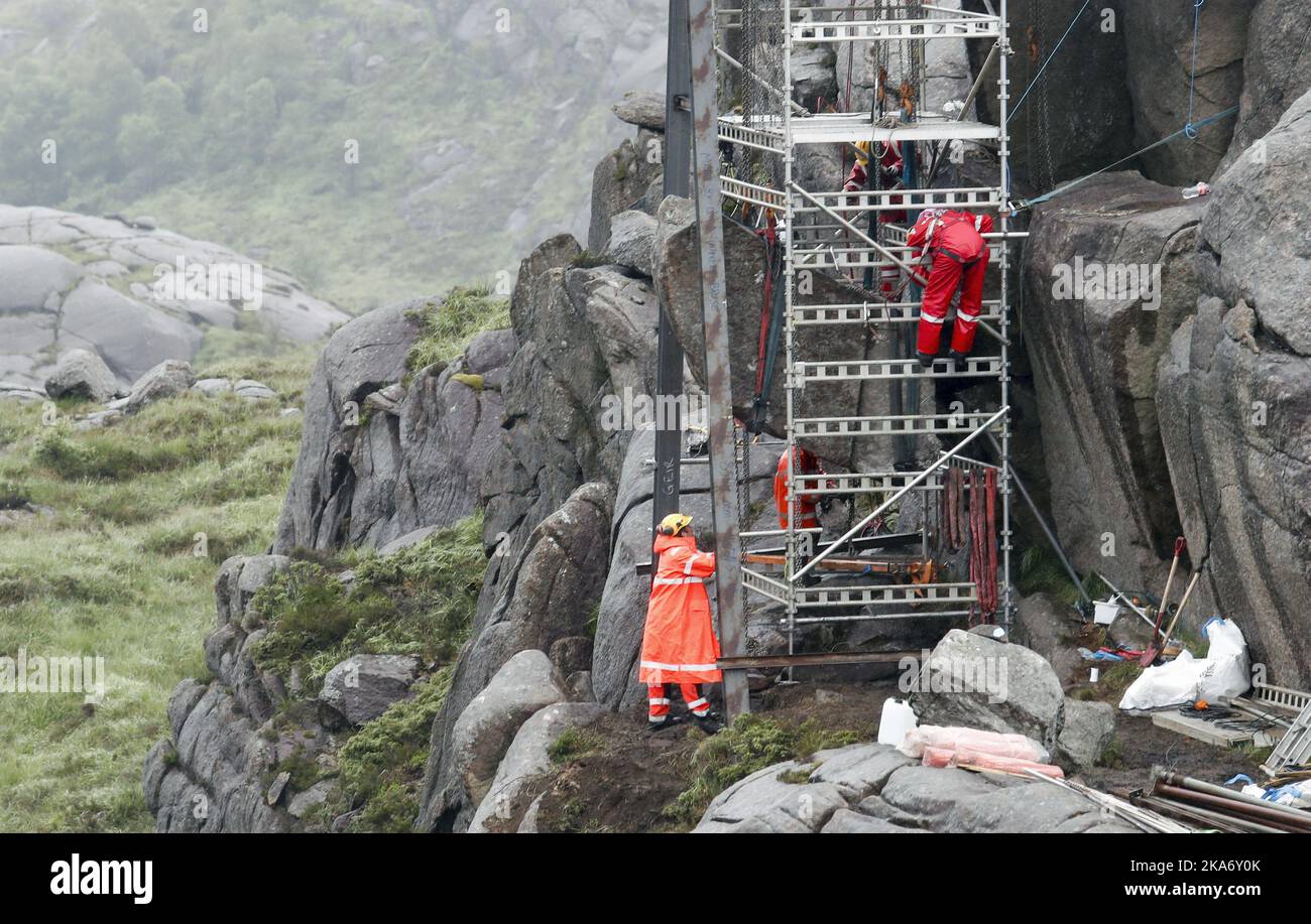 Kjervall, Egersund 20170706 The work of rising the he rock formation Trollpikken in Rogaland, western Norway continues Friday. The rock was vandalized during the night between Friday and Saturday 24th of June. Photo: Torstein Boe / NTB scanpix  Stock Photo