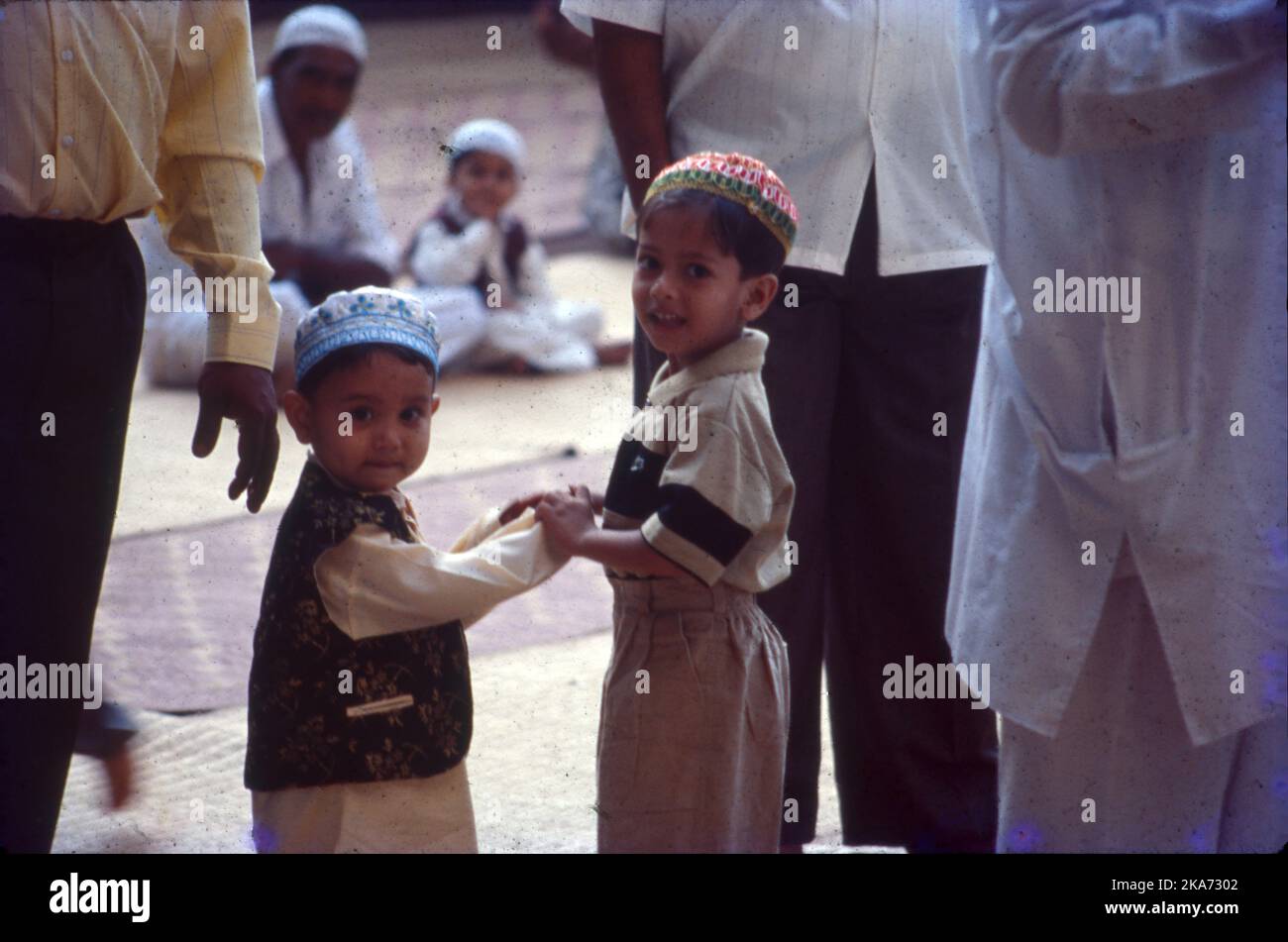 Eid al fitra marks the end of ramadan the muslim holy month of fasting
