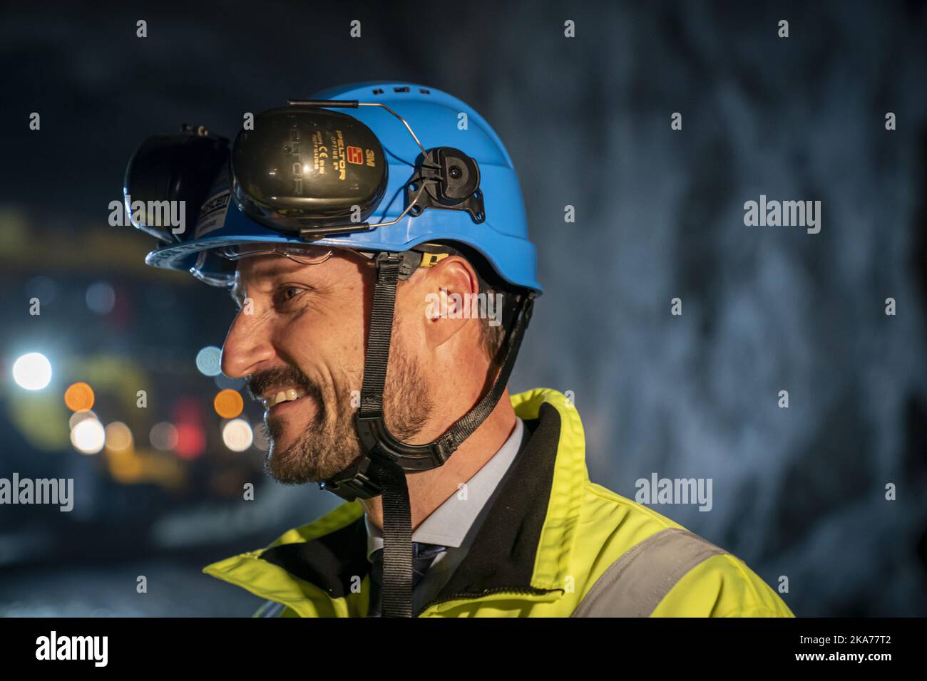 Brevik 20200115. Crown Prince Haakon deep inside the limestone quarry of cement producer Norcem in Brevik. The mine is approx. 350 meters below sea level. Norcem is Norway's only producer of cement. Pool photo. Photo: Heiko Junge / NTB scanpix  Stock Photo