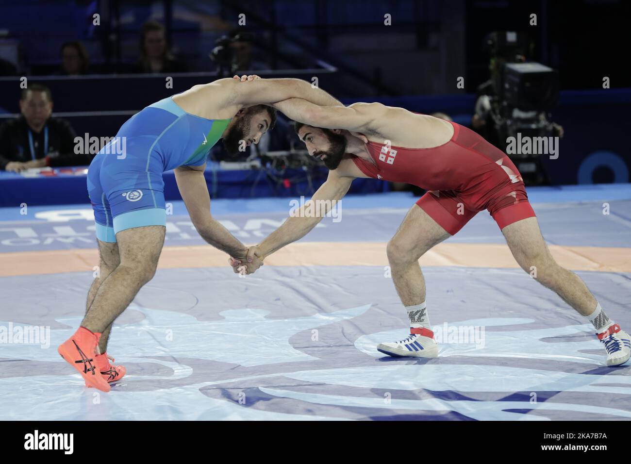 Oslo 20211005. Azerbaijani Turan Bayramov (left) and Georgian Zurab Iakobishvili during the final 3-5 in 70kg during Tuesday's matches during this year's wrestling WC in Oslo. Photo: Berit Roald / NTB  Stock Photo