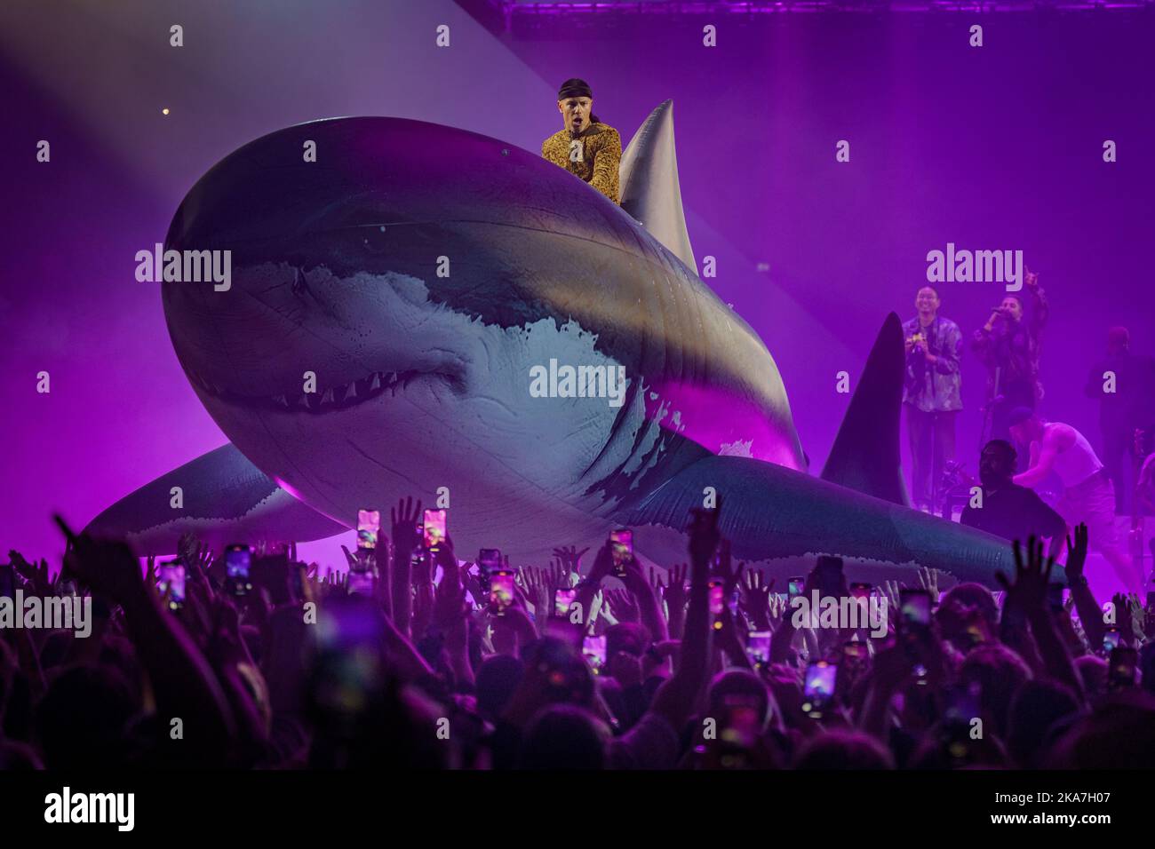 Oslo 20220827. The Norwegian hip-hop duo Karpe, consisting of Magdi Omar Ytreeide Abdelmaguid and Chirag Rashmikant Patel, performs at the last of ten sold-out concerts in Oslo Spektrum. Photo: Heiko Junge / NTB  Stock Photo