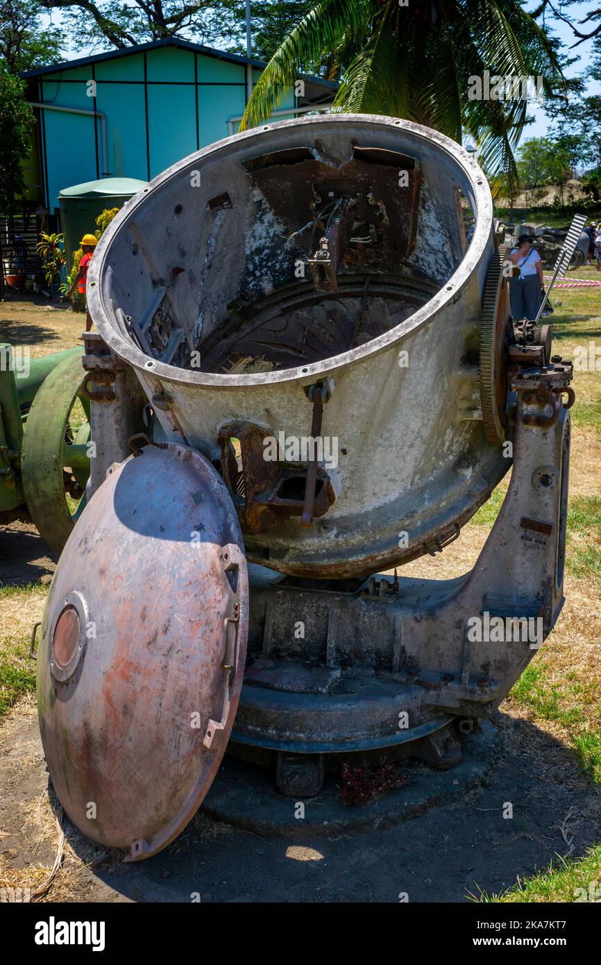 Display of historic World War Two Japanese Searchlight, Kokopo War Museum, Kokopo, Papua New Guinea Stock Photo