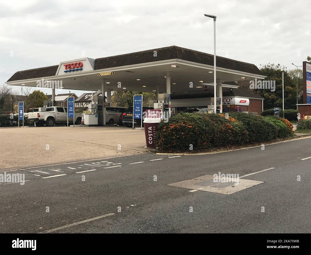 Tesco supermarket expensive fuel hires stock photography and images Alamy