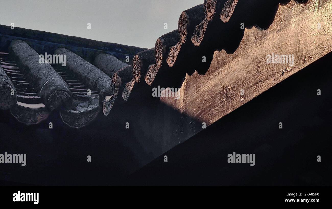 A closeup shot of an old wooden roof of a rustic house Stock Photo - Alamy