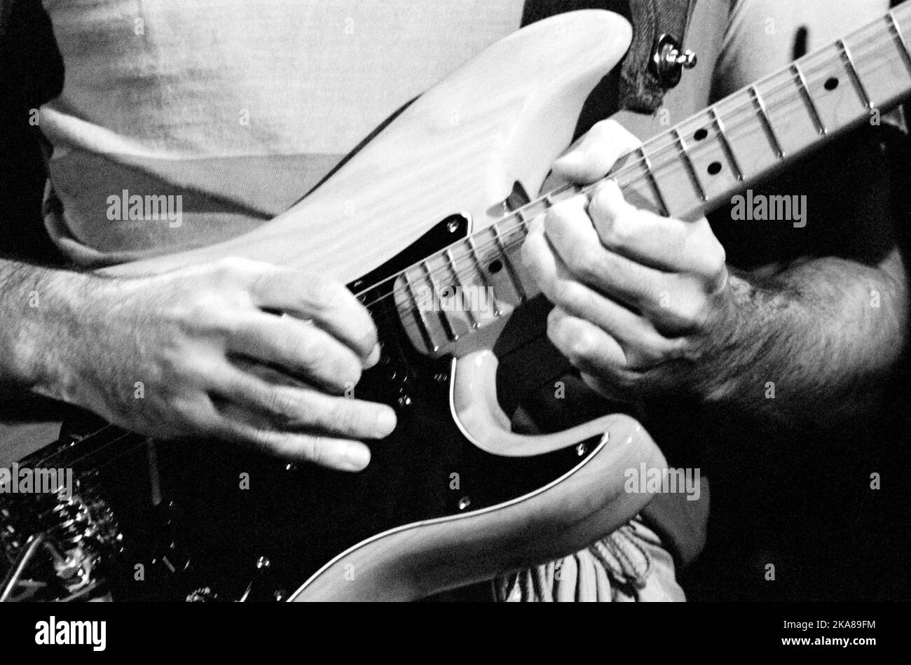 84/3028 FRANK ZAPPA 24 September 1984 Hammersmith Odeon, London Stock Photo Alamy