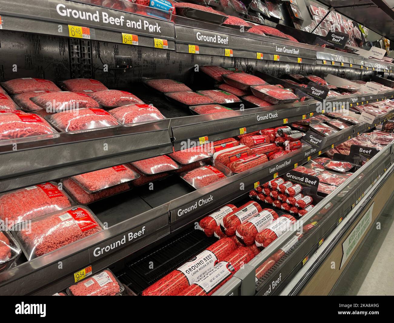 Walmart supercenter grocery supermarket food hires stock photography