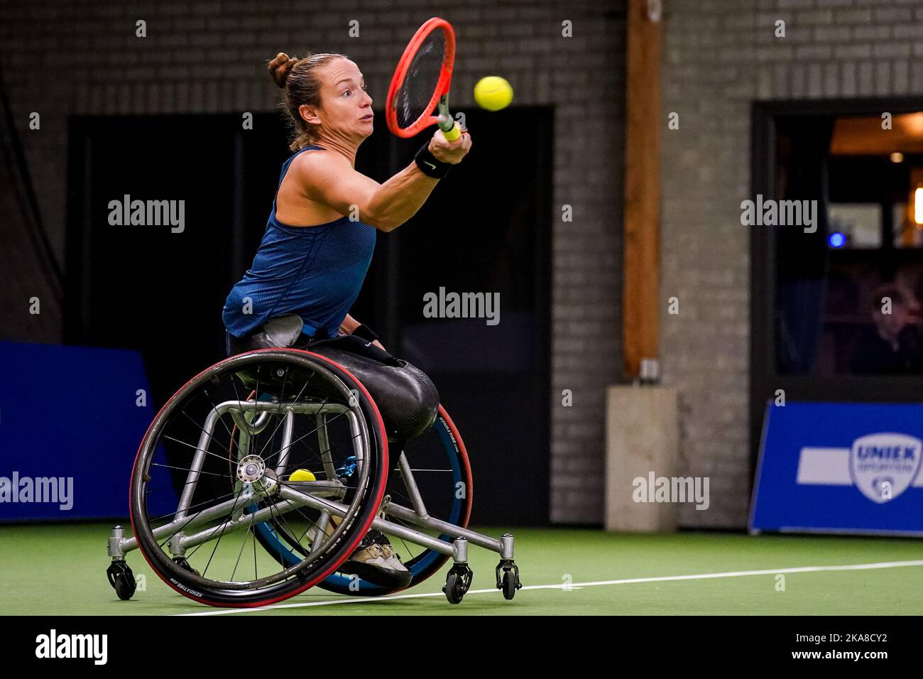 OSS, NETHERLANDS - NOVEMBER 1: Jiske Griffioen of the Netherlands plays a forehand in her match against Yui Kamiji of Japan during Day 3 of the 2022 ITF Wheelchair Tennis Masters at Sportcentrum de Rusheuvel on November 1, 2022 in Oss, Netherlands (Photo by Rene Nijhuis/Orange Pictures) Stock Photo