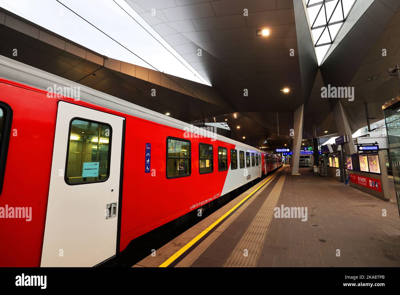 Bahnhof, Wien Hauptbahnhof, Der Wiener Hauptbahnhof ist die modernste und gleichzeitig 