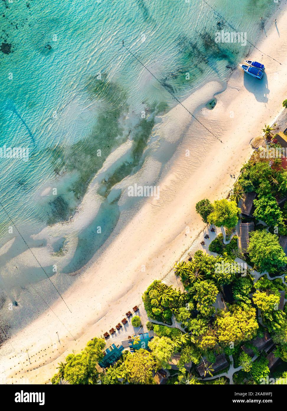 Laem tong beach hires stock photography and images Alamy