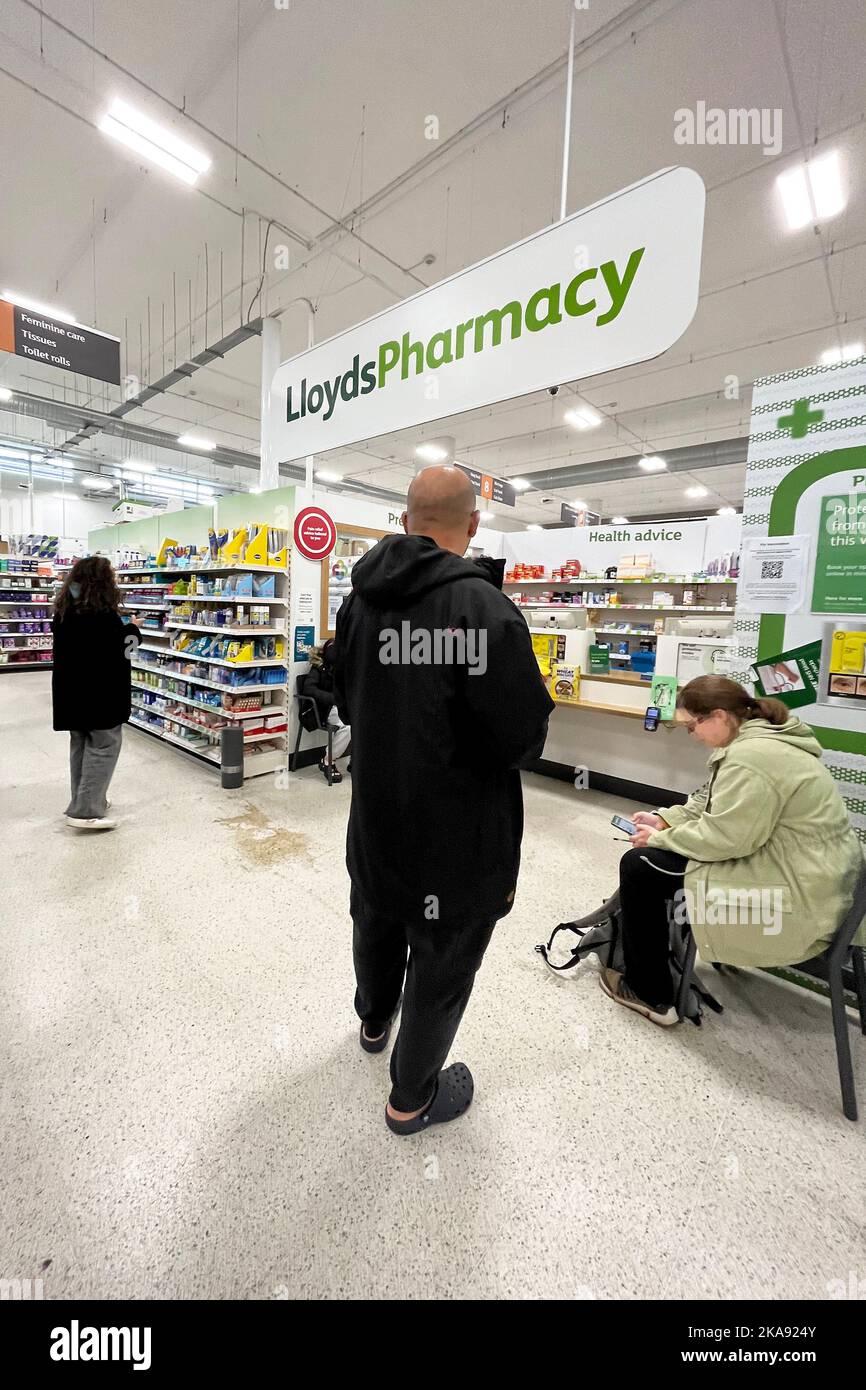 Sainsburys lloyds pharmacy hires stock photography and images Alamy