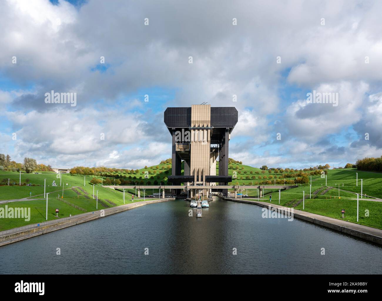 ship elevator of strepy-thieu in canal between brussels and charleroi in belgium Stock Photo