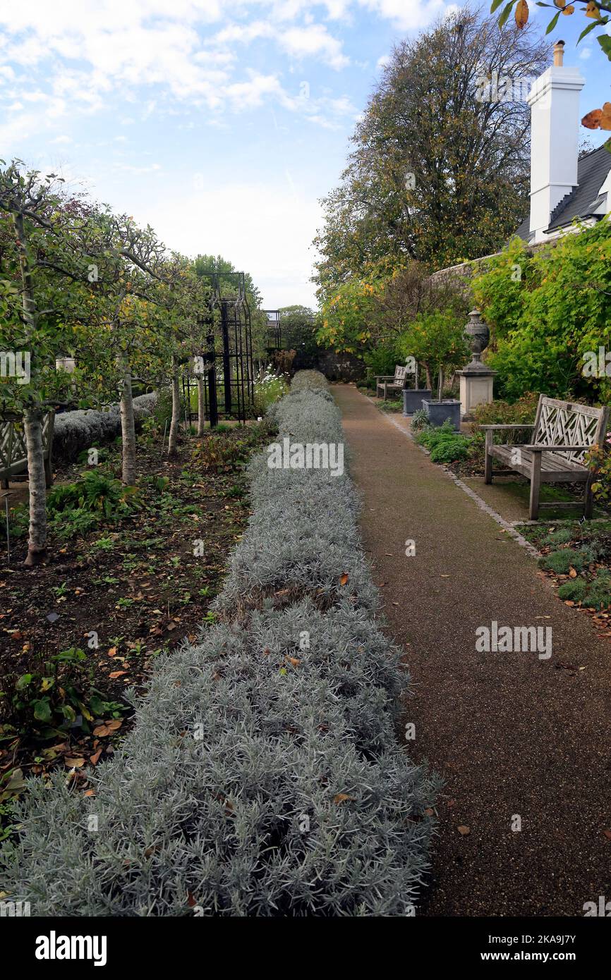 Cowbridge views, early autumn, 2022. October. cym Stock Photo Alamy