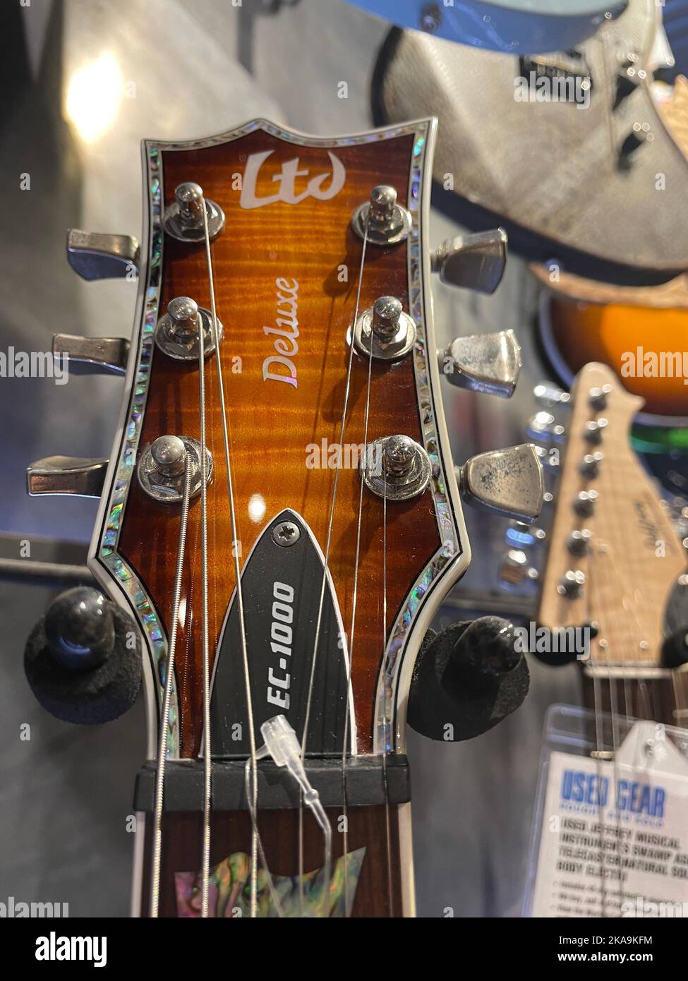 Guitar center staten island online