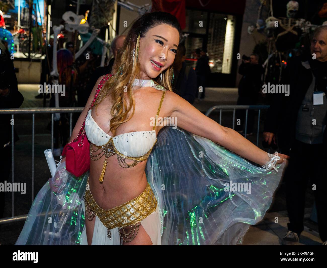 New York, New York, USA. 1st Nov, 2022. It was a Thriller at the 49th annual Village Halloween Parade in Greenwich Village. Costumes of every kind and every genre filled the air up Sixth Ave as thousands marched and thousands watched from the sidelines. Floats, dancers, bands and just people celebrated a NYC Halloween. (Credit Image: © Milo Hess/ZUMA Press Wire) Stock Photo