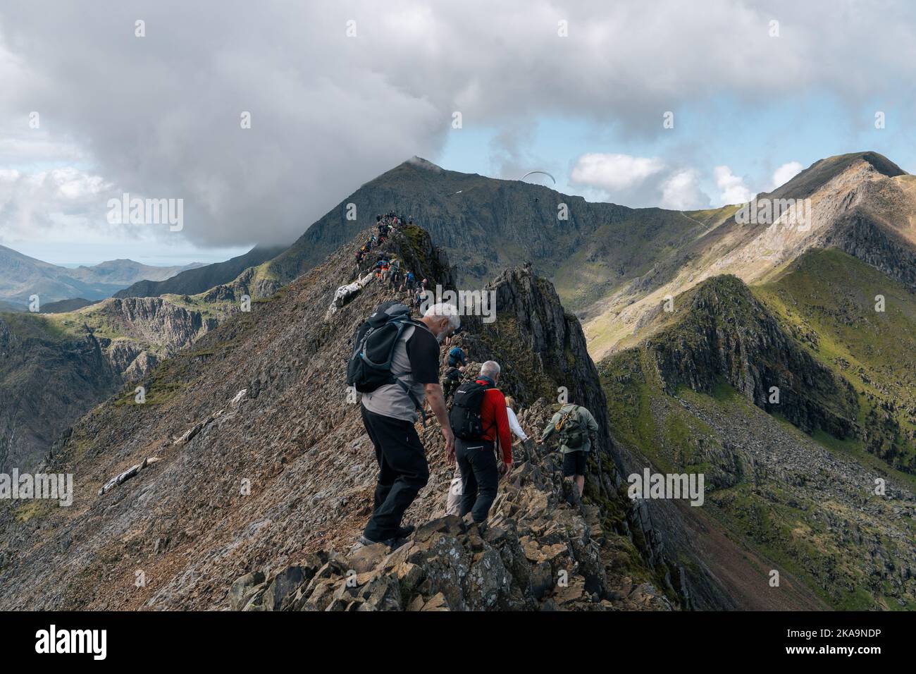 Snowdon horseshoe knife edge crib goch hires stock photography and