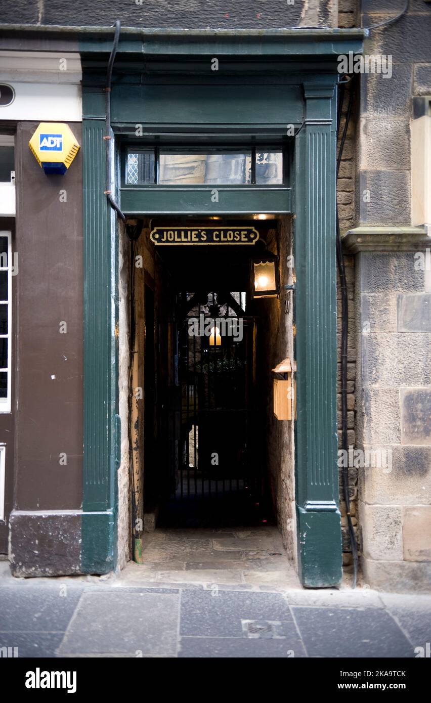 Edinburgh Closes Stock Photo
