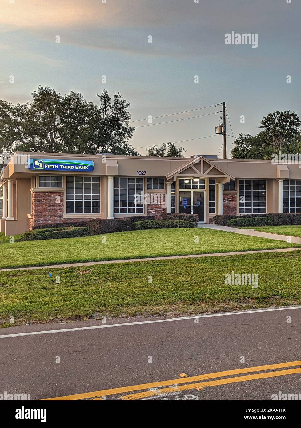 Fifth third hires stock photography and images Alamy